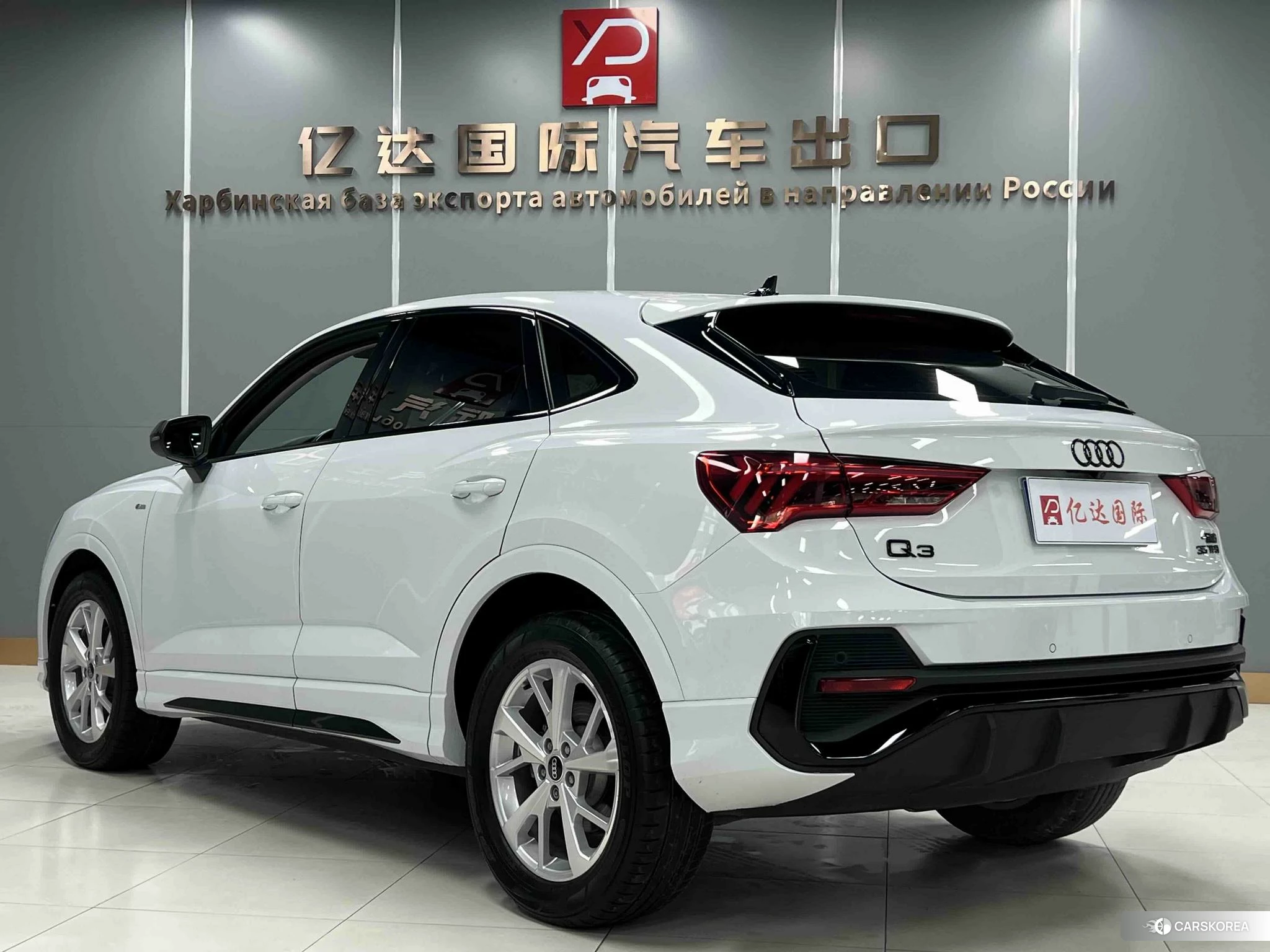 Audi Q3 Sportback id 4473606 из Китая 22