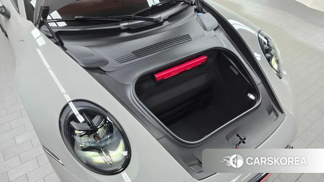 Porsche 911(992) id 4349112 из Кореи 22