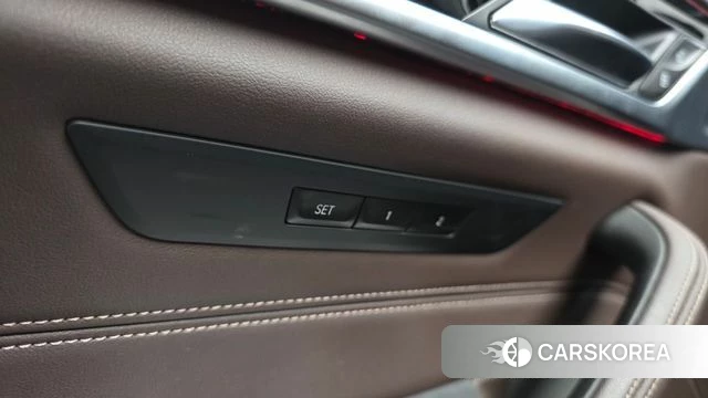 BMW 5 Series (G30) id 4613121 из Кореи 22