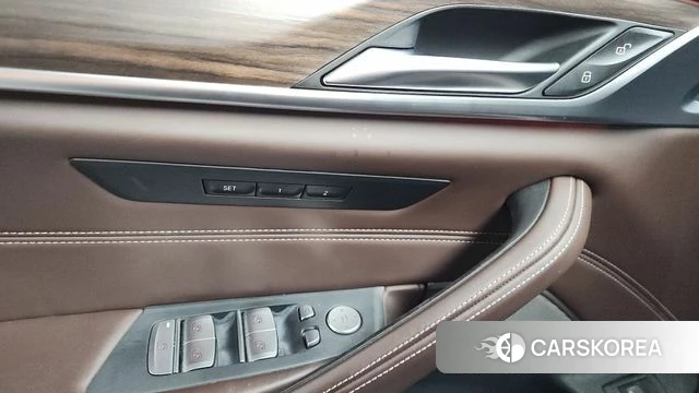 BMW 5 Series (G30) id 4317453 из Кореи 22