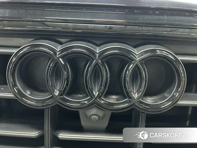 Audi Q8 id 4259175 из Китая 22