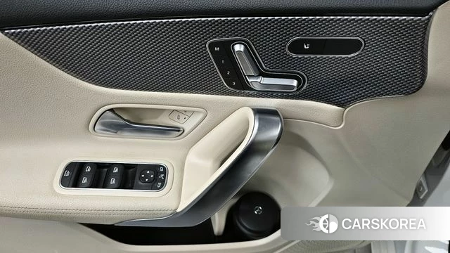 Mercedes-Benz A-Class W177 id 4410798 из Кореи 22