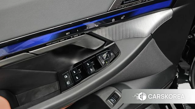 BMW 5 Series (G60) id 4532912 из Кореи 22