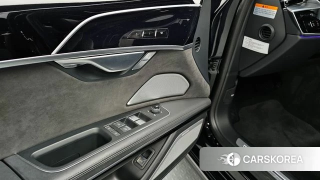 Audi A8 (D5) id 4282805 из Кореи 22