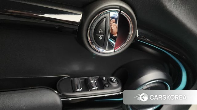 Mini Cooper S Convertible id 4283765 из Кореи 22