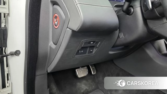 Land Rover Range Rover Velar id 4689034 из Кореи 22