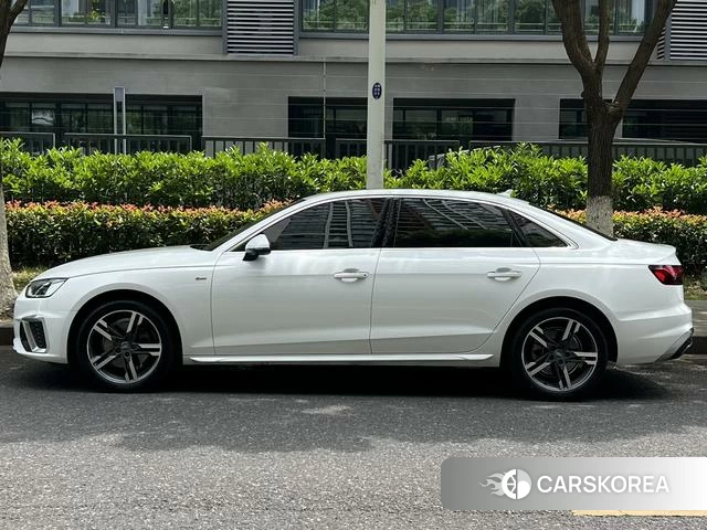 Audi A4L id 4367372 из Китая 22