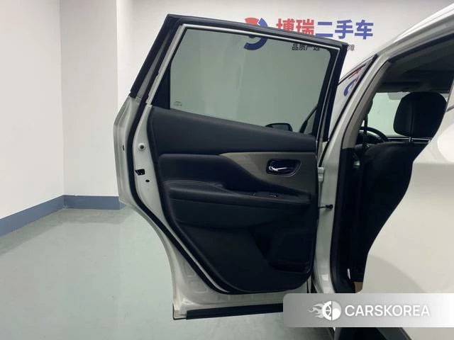 Nissan Loulan id 4258907 из Китая 22