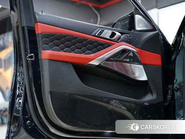 BMW X6 M id 4301012 из Китая 22