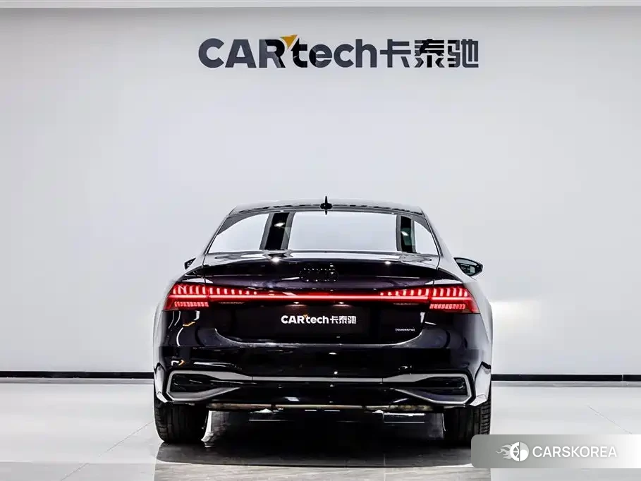 Audi A7L id 4570596 из Китая 22