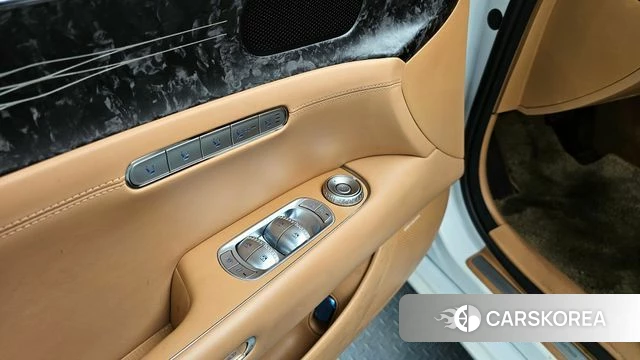 Genesis G90 (RS4) id 4194832 из Кореи 22
