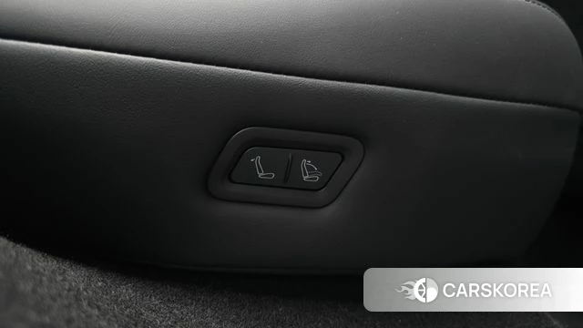 Tesla Model Y id 4279716 из Кореи 22