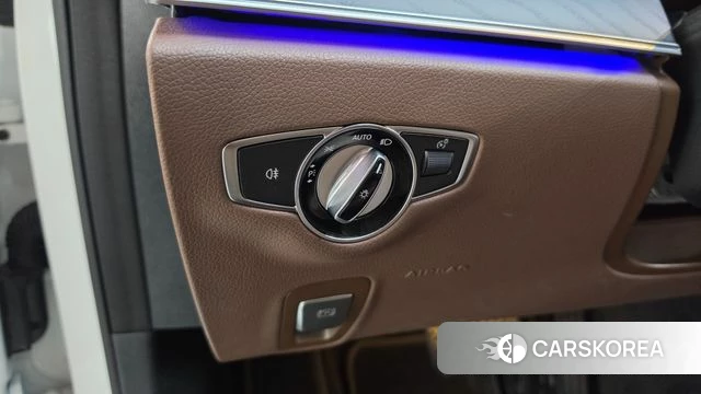 Mercedes-Benz E-Class W213 id 4775849 из Кореи 22