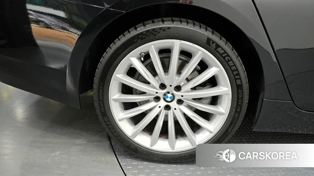 BMW 5 Series (G30) id 4308695 из Кореи 22