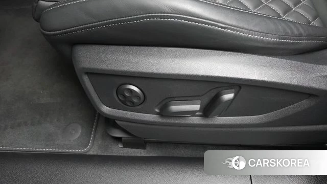 Audi SQ5 (FY) id 4361115 из Кореи 22