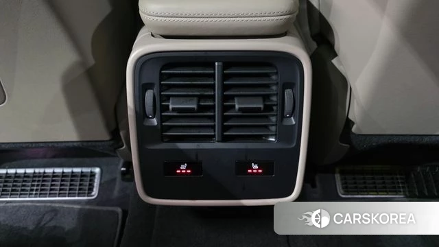 Porsche Taycan id 4201087 из Кореи 22