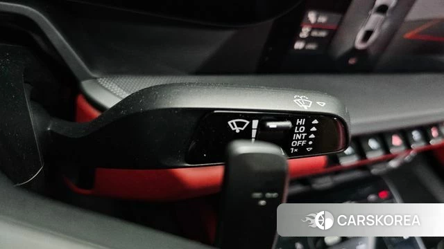 Porsche 911(992) id 4250446 из Кореи 22