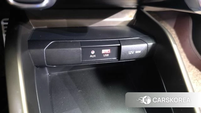 Kia Stonic id 4944006 из Кореи 22