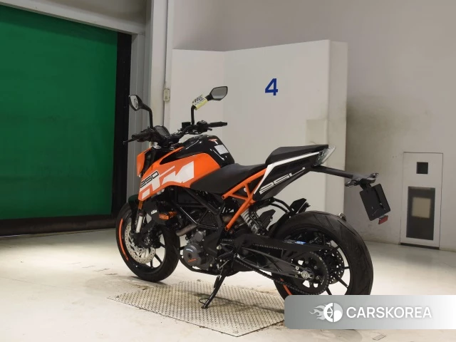 Проданный KTM 250 DUKE id 4248035 из Японии, фото 22