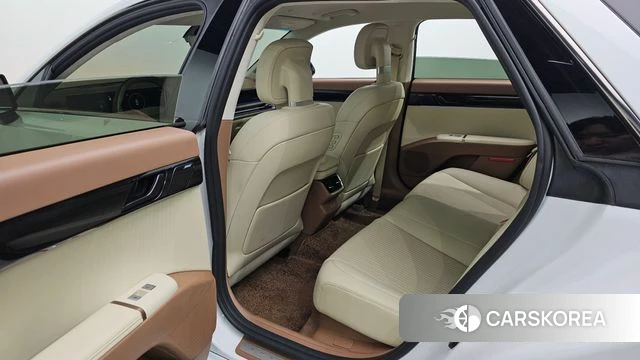 Hyundai Grandeur (GN7) id 4243768 из Кореи 22