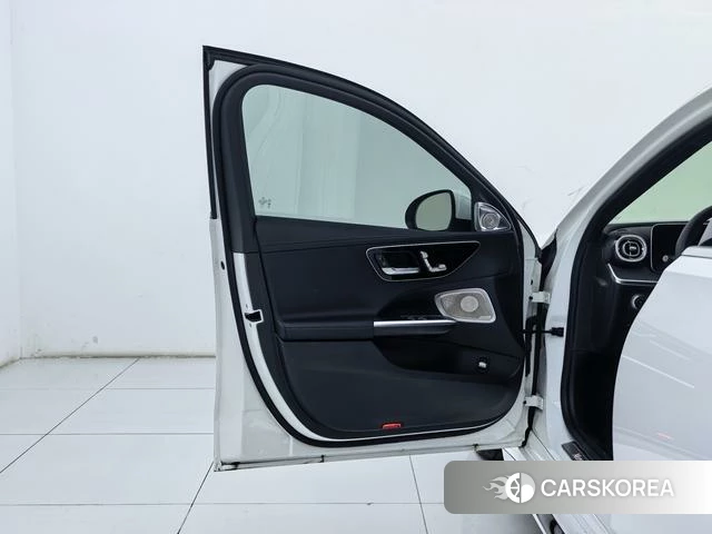 Mercedes-Benz Class C id 4297260 из Китая 22