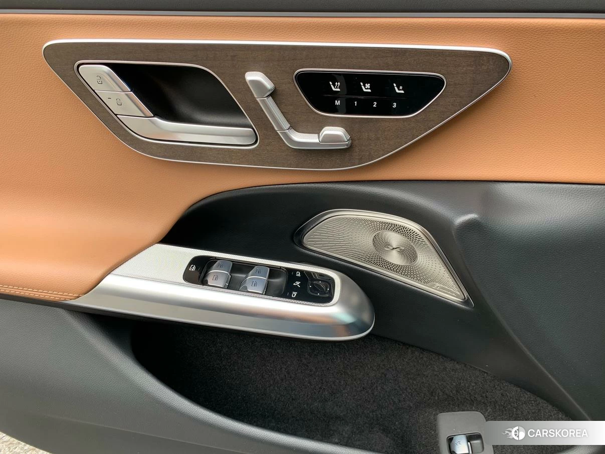 Mercedes-Benz E-Class id 4479543 из Китая 22