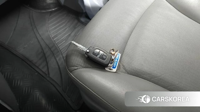 Hyundai The New Grand Starex id 4937809 из Кореи 22