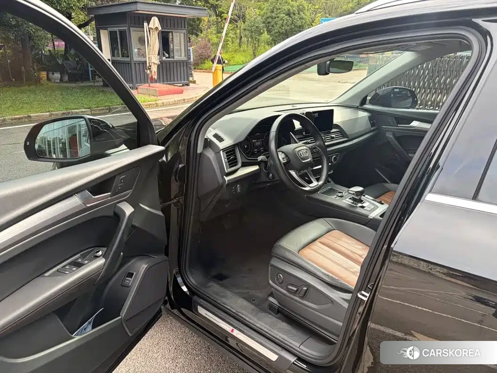 Audi Q5L id 4600834 из Китая 22