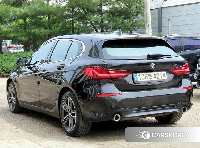 BMW 1 Series (F40) 2022 Черный из Кореи, фото 3