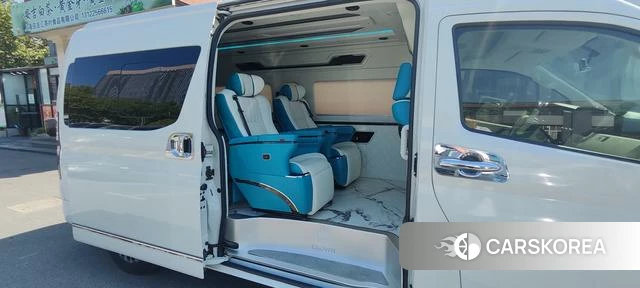 Toyota Hiace 2022 Белый из Китая, фото 5