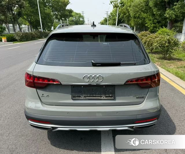 Audi A4 (import) 2021 Темно-серый из Китая, фото 3
