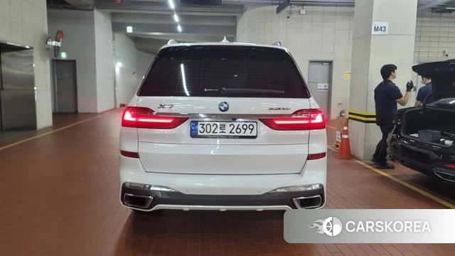 BMW X7 (G07) 2022 Белый из Кореи, фото 3