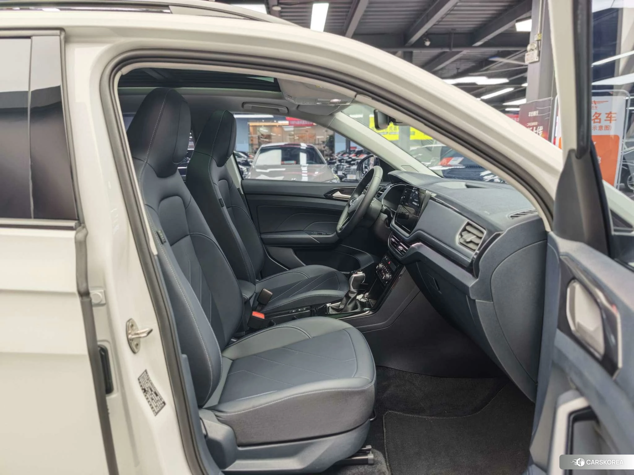 Volkswagen Tuyue id 4407610 из Китая 8