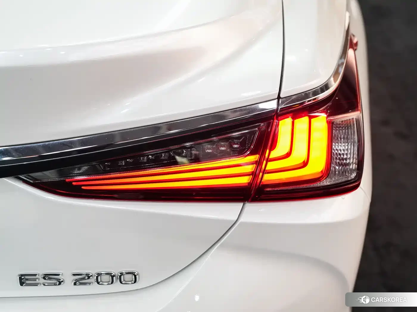 Lexus ES id 4539106 из Китая 22