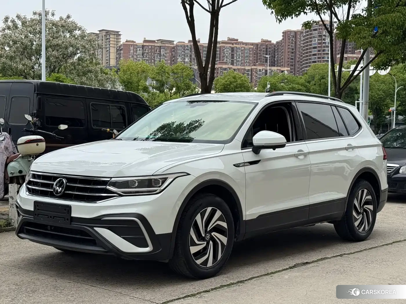 Volkswagen Tiguan L id 4546233 из Китая 10