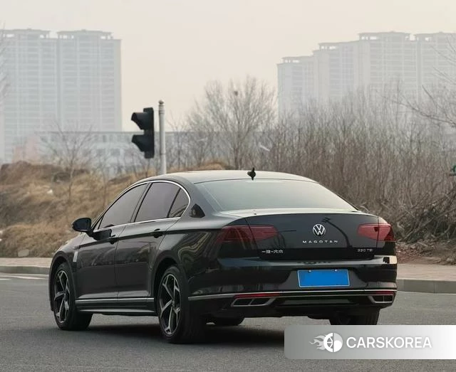 Volkswagen Magotan 2023 Черный из Китая, фото 3
