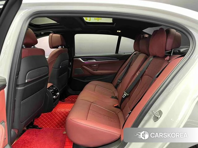 BMW 5 series 2024 Белый из Китая, фото 3