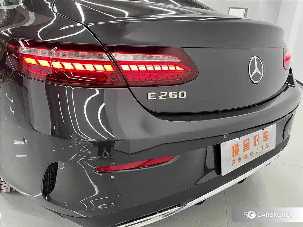 Mercedes-Benz E-Class id 4628975 из Китая 10