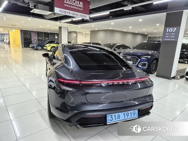 Porsche Taycan id 3685540 из Кореи 13