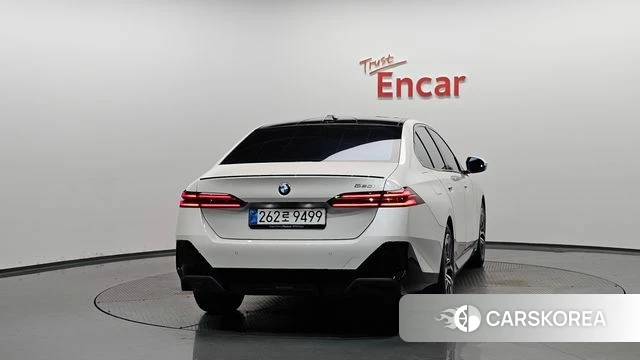 BMW 5 Series (G60) id 4421324 из Кореи 23