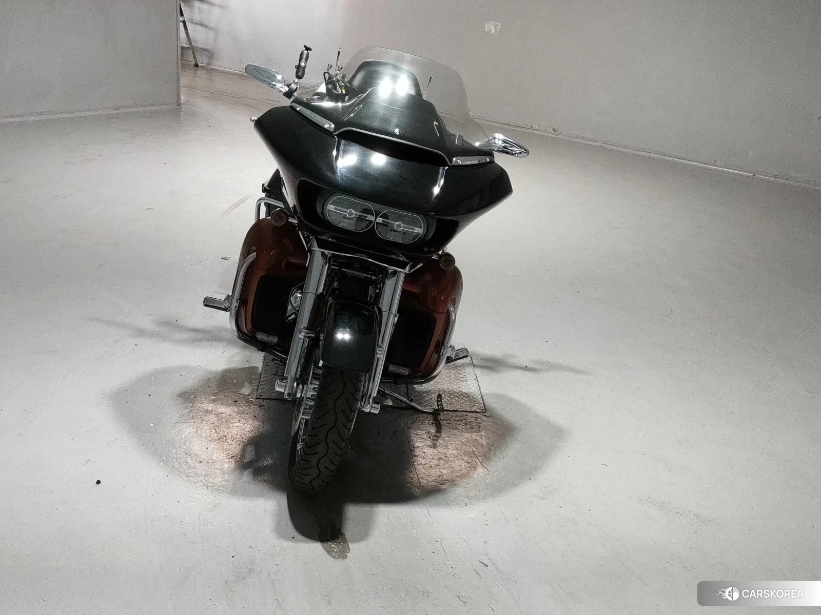 Проданный Harley-Davidson Road Glide FLTRUSE1800 CVO 2015 из Японии, фото 5