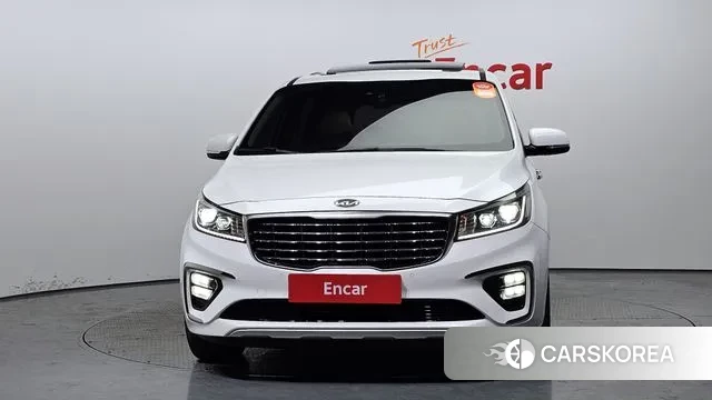 Kia The New Carnival id 2902939 из Кореи 13