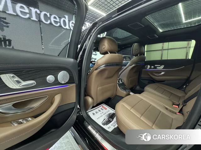 Mercedes-Benz E-class id 4219267 из Китая 3