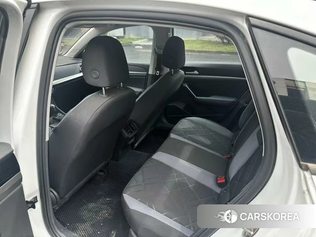 Volkswagen Lavida 2023 Белый из Китая, фото 3