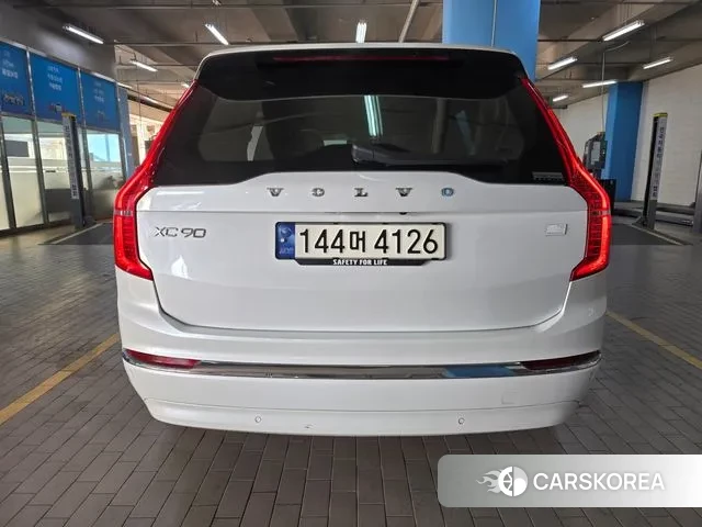 Volvo XC90 second Generation 2023 Белый из Кореи, фото 3