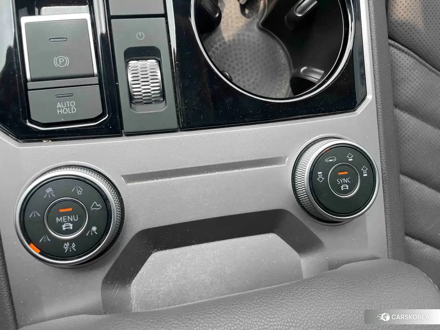 Volkswagen Touareg 2019 Silver/gray из Китая, фото 6