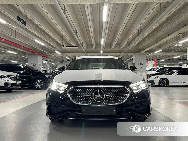 Mercedes-Benz E-Class W214 2026 Черный из Кореи, фото 4