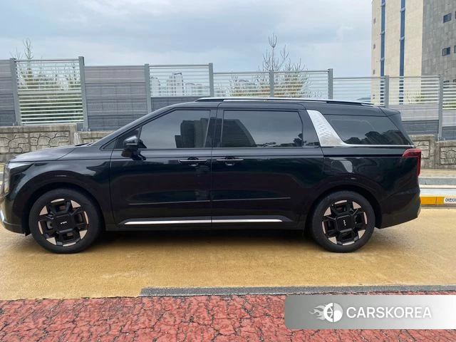 Kia The New Carnival 4th Generation 2024 Черный из Кореи, фото 3