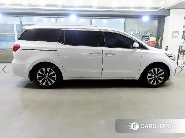 Kia All New Carnival id 3732911 из Кореи 13