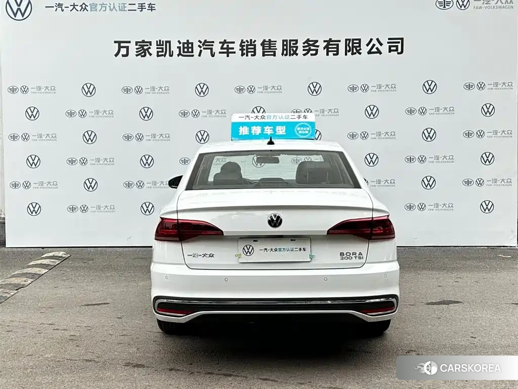 Volkswagen Bora id 4570738 из Китая 23
